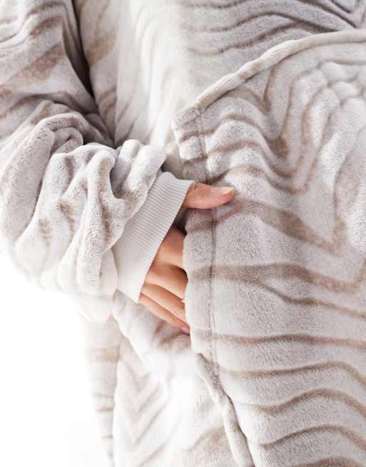 Loungeable - Sweat à capuche confort en polaire luxueuse effet tigré dégradé - Taupe, 4 de 4