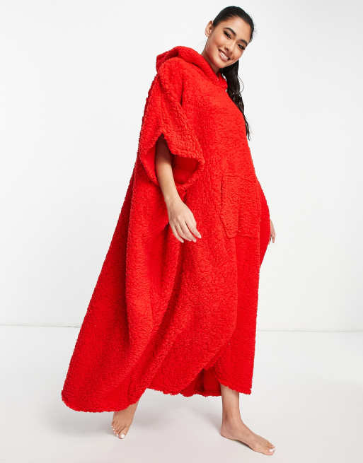 Loungeable - Sweat à capuche douillet en imitation peau de mouton - Rouge et blanc