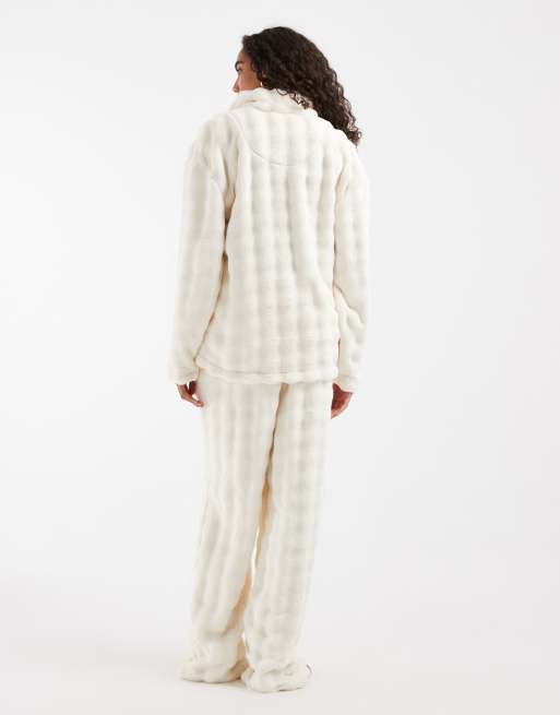 Loungeable Tall bubble zip neck snuggle top and wide leg trouser co-ord set in cream, 4 of 4