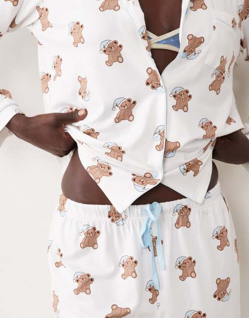 Loungeable Tall completo pigiama natalizio con camicia con rever abbottonata e pantaloni in teddy con Babbo Natale, 3 di 4