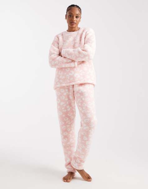 Loungeable Tall cozy sherpa twosie sleepwear set in pink leopard - view 1