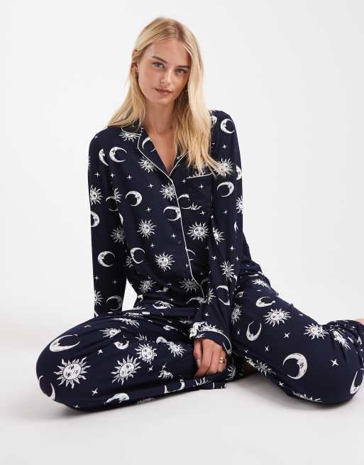 Loungeable Tall - Pigiama in jersey super morbido blu navy celestiale con rever e bordini a contrasto, 4 di 4