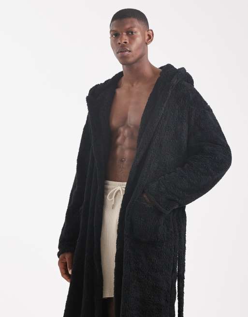 Loungeable - Vestaglia da uomo in pile nera con cappuccio, 2 di 5