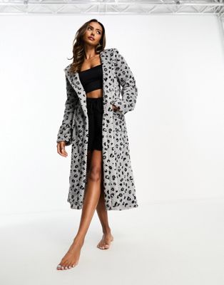 Loungeable waffle fleece leopard print robe in grey