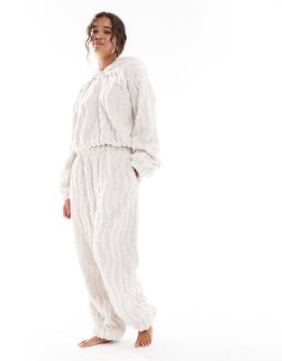 Loungeable Loungeable wavy popcorn fleece wide leg trouser co-ord in cream-White