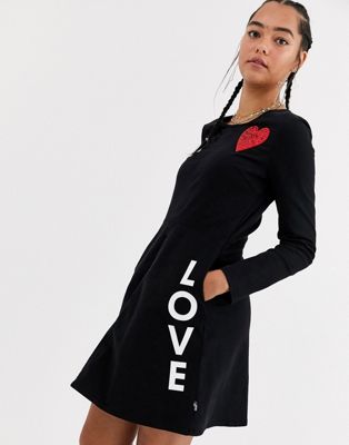 Love Moschino – A-linjeformad, stickad klänning med Peace and love-tryck-Svart
