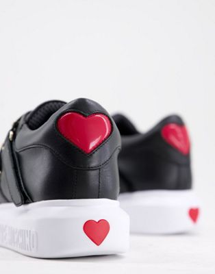 Chaussures Love Moschino - Baskets à brides multiples et motif cœurs dorés - Noir