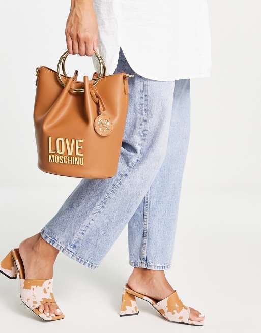 Love Moschino - Borsa a secchiello color cammello con manico ad anello