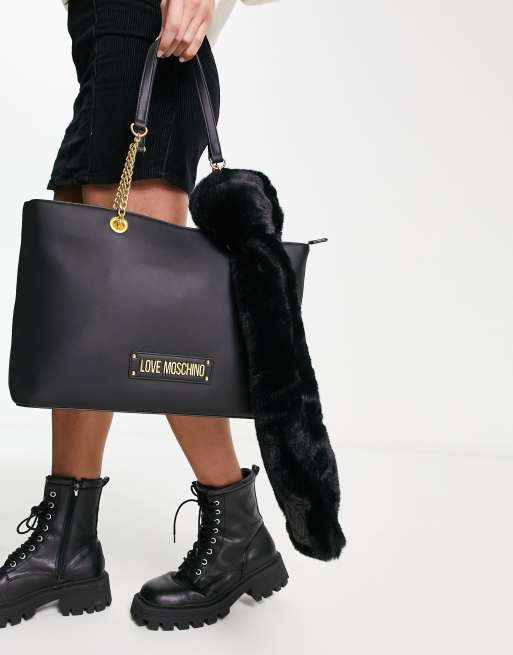 Love Moschino Cabas avec charpe en fausse fourrure Noir ASOS