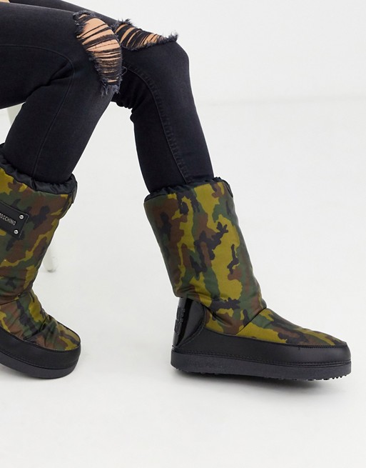 Love Moschino camo snow boots