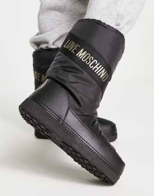 Love Moschino classic Snow boots in black | ASOS