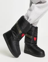 Love Moschino classic Snow boots in black | ASOS
