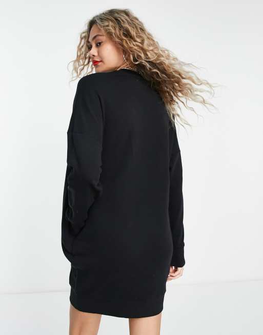 Love Moschino core heart logo sweatshirt dress in black with red heart |  ASOS