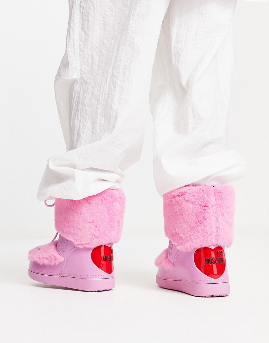 Love Moschino fluffy snow boots in pink