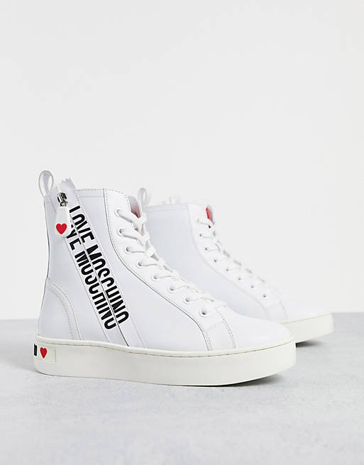 Love Moschino high top in white