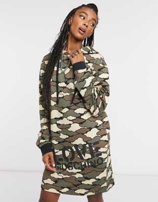 moschino plus size