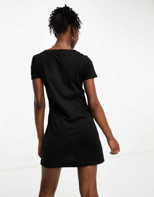 moschino t shirt dress sale Moschino Printed Logo Paper Bag T-shirt Dress  evaChic