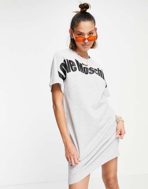 Love Moschino Kurzarmeliges Kleid In Grau Mit Gewelltem Logo Asos