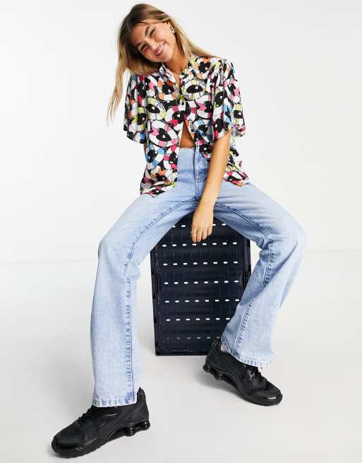 Love Moschino – Kurzärmliges Hemd in Schwarz-Bunt, 4 von 4