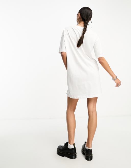 Love Moschino logo t-shirt dress in white, 4 of 4