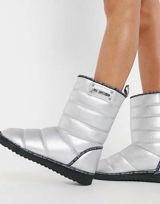 Love Moschino puffer boots in silver