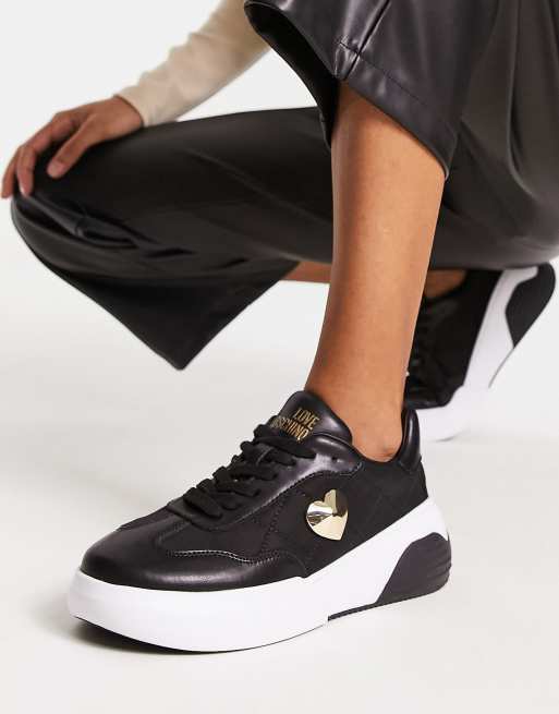 Inspiratie condoom speelplaats Love Moschino quilted sneakers with gold heart in black | ASOS