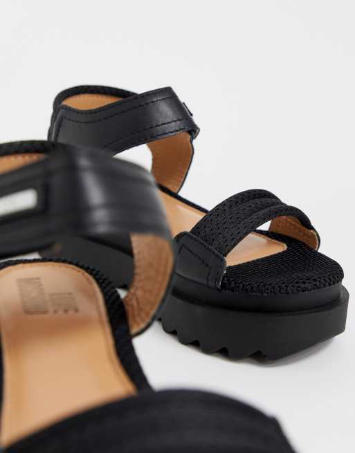 Love Moschino sandały na grubej płaskiej podeszwie, 3 z 4