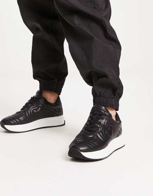 Nike schoenen clearance met hartje