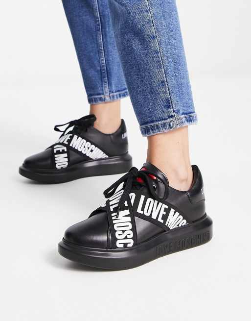 Love Moschino Sneakers met zwart wit logo in zwart