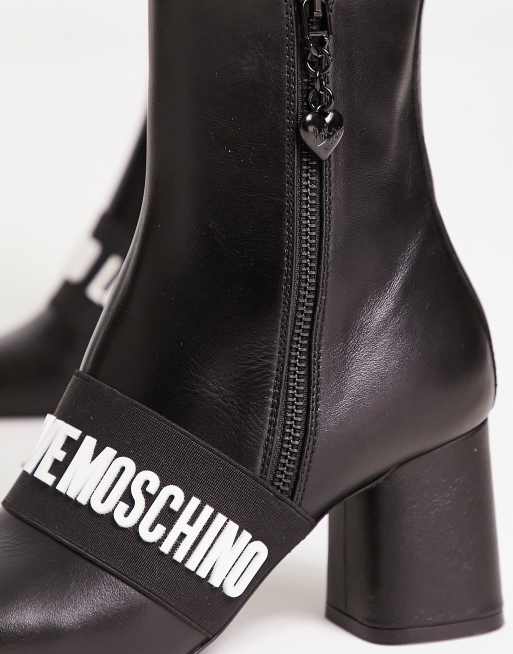 Love Moschino – Stiefel in Schwarz mit Absatz und Logo-Detail, 2 von 4