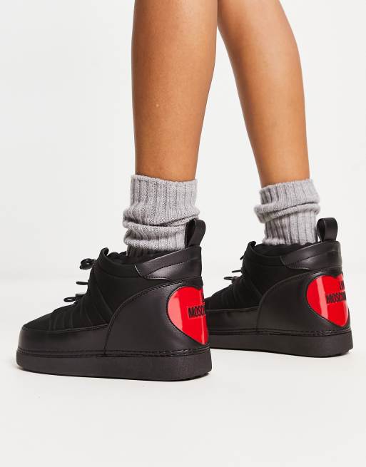 Love Moschino – Svarta, panelsydda, låga vinterkängor