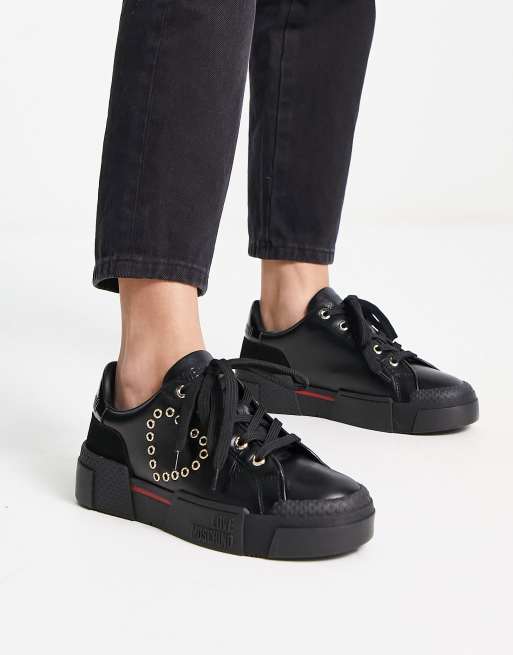 Love Moschino – Svarta sneakers med hjärtan 