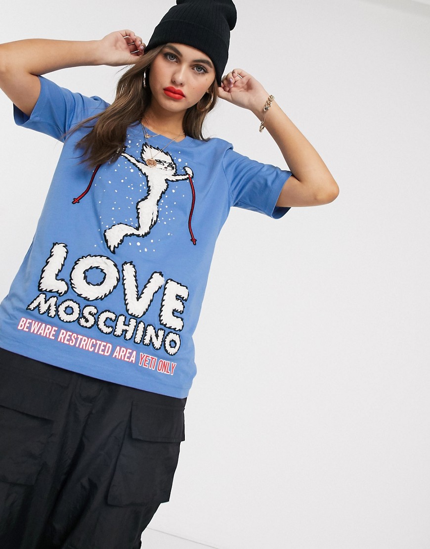 Love Moschino — T-shirt med winnerprint og logo-Blå