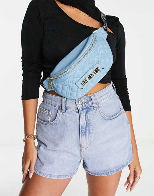 Love Moschino - Vatteret bæltetaske i lyseblå