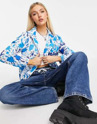 Love Moschino allover splash print hooded jacket in white - ASOS Price Checker