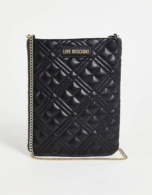 Bandolera negra con bolsillo y diseño acolchado suave de Love Moschino