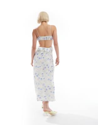 Love Triangle Cut-out Frill Maxi Dress In Multi