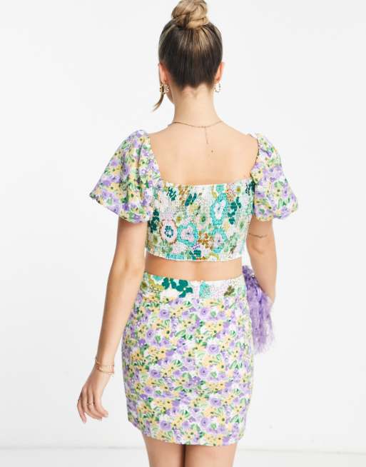 Love Triangle – Kurzes Oberteil im Milchmädchen-Stil mit Puffärmeln und Blumenmustermix, Kombiteil, 2 von 4