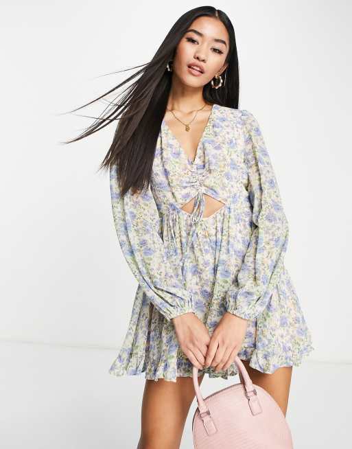 Love Triangle - Playsuit med ballonærmer i blåt vintage-blomstermønster