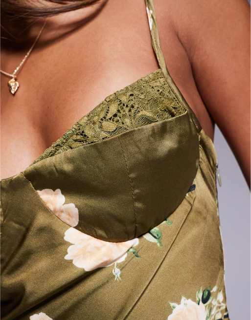 Love Triangle - Robe longue en satin imprimé fleuri avec bonnets bordés de dentelle - Olive foncé, 3 de 4