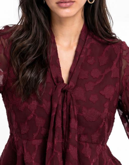 Lovedrobe Floral burnout pussybow peplum blouse in berry, 4 of 5