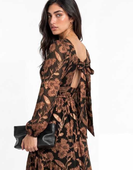 Lovedrobe Floral jacquard faux wrap long sleeve tie back maxi dress in black, 4 of 5