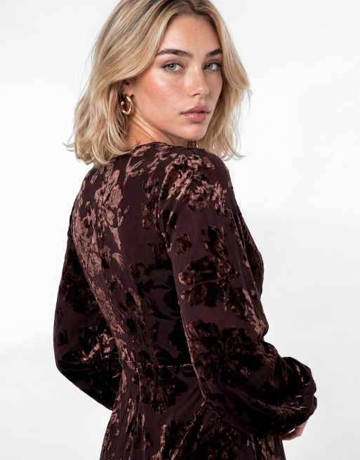 Lovedrobe Floral velvet devore faux wrap midaxi dress in brown, 4 of 5