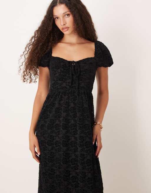 Lovedrobe Floral velvet square neck midaxi dress in black, 2 of 4