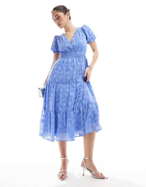 Lovedrobe – Kurzärmliges Midikleid in Hellblau mit floralem Ausbrennermuster