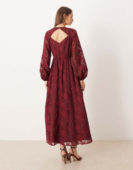 Lovedrobe Long sleeve keyhole back midaxi dress in red, 3 of 4