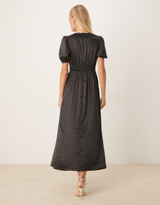 Lovedrobe Polka dot short sleeve v neck midaxi dress in black, 2 of 4