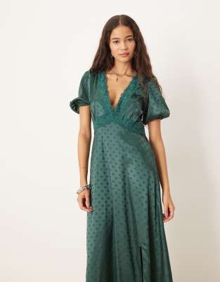 Lovedrobe Polka Dot Short Sleeve V Neck Midaxi Dress In Green