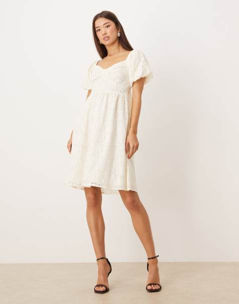 Lovedrobe Short sleeve sweetheart neck bow detail mini dress in cream