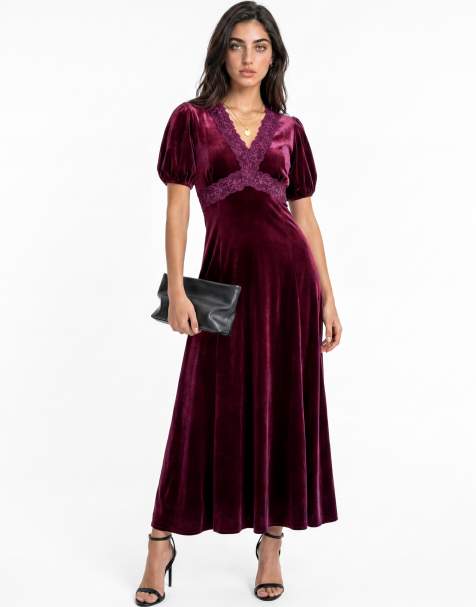 Lovedrobe Short sleeve v neck lace trim velvet midaxi dress in berry - view 1